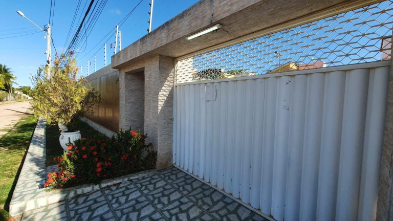 Imagem Casa com 5 Quartos à Venda, 220 m² em Maria Farinha - Paulista Imagem Casa com 5 Quartos à Venda, 220 m² em Maria Farinha - Paulista