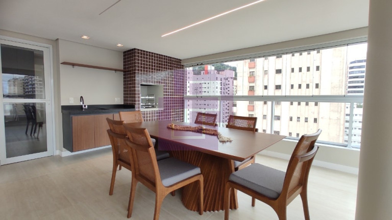 Imagem Apartamento com 3 Quartos à Venda, 162 m² em Pitangueiras - Guarujá Imagem Apartamento com 3 Quartos à Venda, 162 m² em Pitangueiras - Guarujá