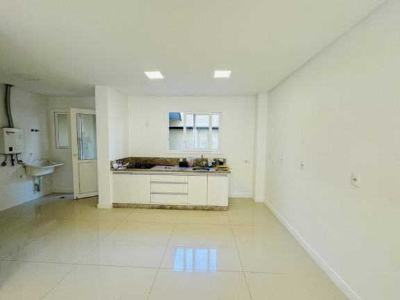 Imagem Casa com 3 Quartos para Alugar, 190 m² em Praia Dos Amores - Balneário Camboriú
