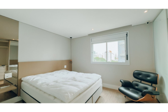 Imagem Apartamento com 3 Quartos à Venda, 143 m² em Moema - São Paulo