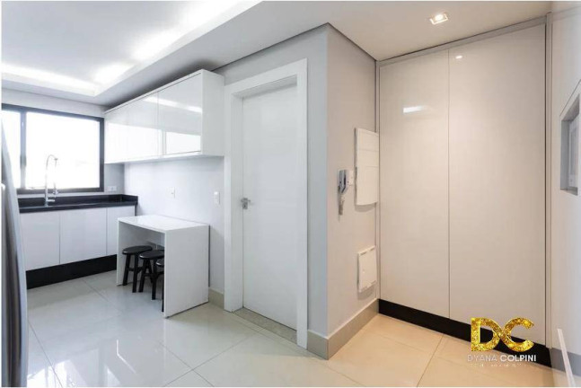 Imagem Apartamento com 3 Quartos à Venda, 247 m² em Quilombo - Cuiabá Imagem Apartamento com 3 Quartos à Venda, 247 m² em Quilombo - Cuiabá