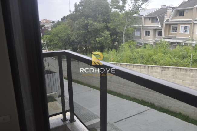 Imagem Casa com 3 Quartos à Venda, 176 m² em Bom Retiro - Curitiba Imagem Casa com 3 Quartos à Venda, 176 m² em Bom Retiro - Curitiba