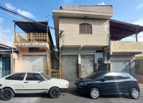 Sobrado com 6 Quartos à Venda, 240 m² em Parque Uirapuru - Guarulhos