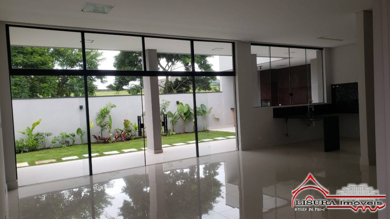 Imagem Casa de Condomínio com 3 Quartos à Venda, 254 m² em Condomínio Terras Do Vale - Caçapava Imagem Casa de Condomínio com 3 Quartos à Venda, 254 m² em Condomínio Terras Do Vale - Caçapava
