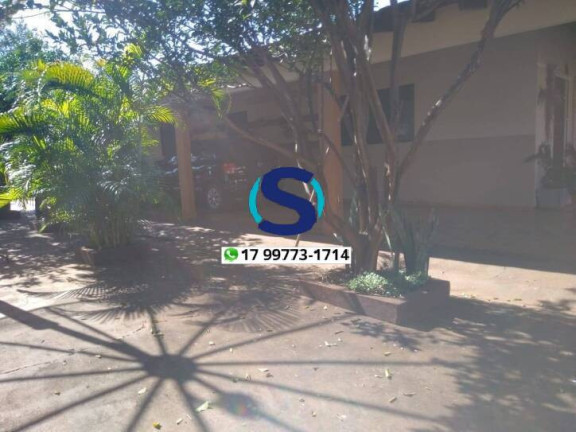 Imagem Casa com 3 Quartos à Venda, 600 m² em Centro - Ouroeste Imagem Casa com 3 Quartos à Venda, 600 m² em Centro - Ouroeste