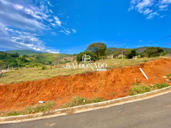 Imagem Terreno à Venda, 300 m² em Centro - Extrema Imagem Terreno à Venda, 300 m² em Centro - Extrema