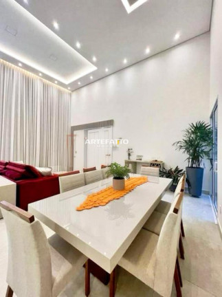 Imagem Casa com 3 Quartos à Venda, 300 m² Imagem Casa com 3 Quartos à Venda, 300 m²