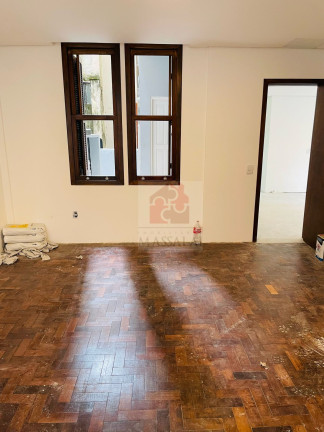 Imagem Apartamento com 3 Quartos à Venda, 106 m² em Centro Histórico - Porto Alegre Imagem Apartamento com 3 Quartos à Venda, 106 m² em Centro Histórico - Porto Alegre