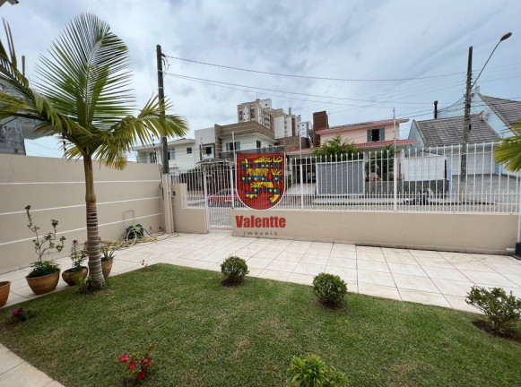 Imagem Casa com 3 Quartos à Venda, em Jardim Atlântico - Florianópolis Imagem Casa com 3 Quartos à Venda, em Jardim Atlântico - Florianópolis