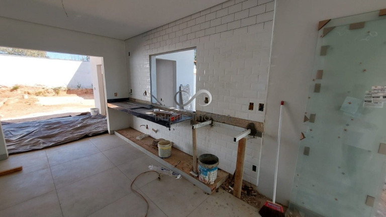 Imagem Casa com 3 Quartos à Venda, 500 m² em Francisco Pereira - Lagoa Santa Imagem Casa com 3 Quartos à Venda, 500 m² em Francisco Pereira - Lagoa Santa