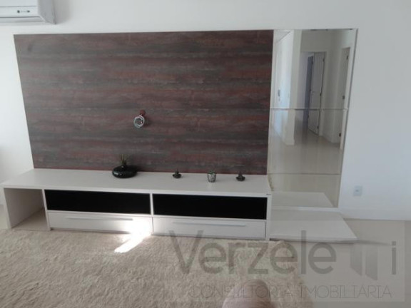 Imagem Apartamento com 3 Quartos à Venda, 130 m² em Centro - Balneário Camboriú Imagem Apartamento com 3 Quartos à Venda, 130 m² em Centro - Balneário Camboriú