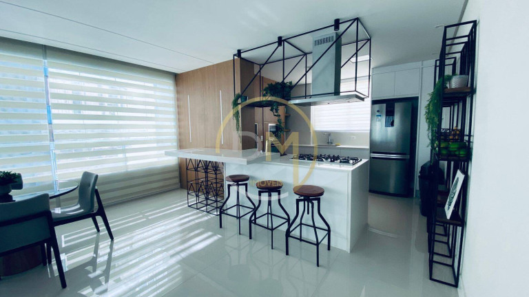 Imagem Apartamento com 3 Quartos à Venda, 142 m² em Centro - Balneário Camboriú Imagem Apartamento com 3 Quartos à Venda, 142 m² em Centro - Balneário Camboriú