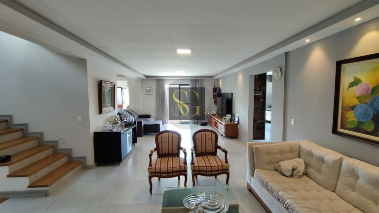 Imagem Casa com 3 Quartos à Venda, 682 m² em Parque Do Ingá - Teresópolis Imagem Casa com 3 Quartos à Venda, 682 m² em Parque Do Ingá - Teresópolis