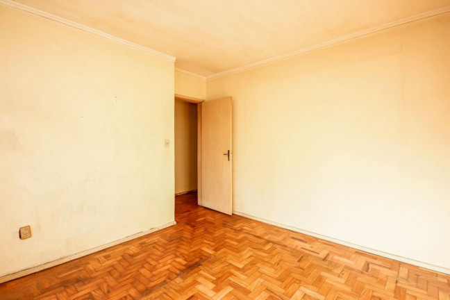 Imagem Imóvel com 2 Quartos à Venda, 73 m² em Azenha - Porto Alegre Imagem Imóvel com 2 Quartos à Venda, 73 m² em Azenha - Porto Alegre
