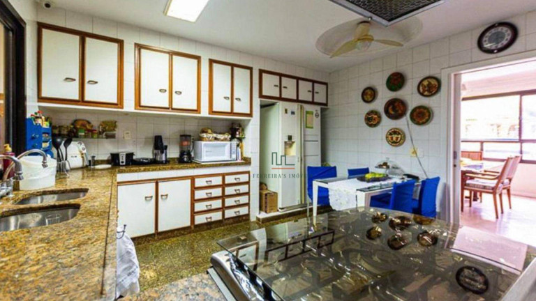 Imagem Casa com 4 Quartos à Venda, 300 m² em São Francisco - Niterói Imagem Casa com 4 Quartos à Venda, 300 m² em São Francisco - Niterói