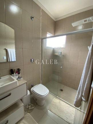 Imagem Casa com 3 Quartos à Venda, 194 m² em Jardim Jaraguá - Atibaia Imagem Casa com 3 Quartos à Venda, 194 m² em Jardim Jaraguá - Atibaia