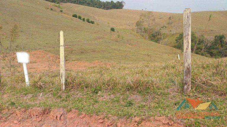 Terreno à Venda, 600 m² em Rio Claro - Paraibuna