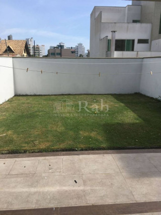 Imagem Sobrado com 3 Quartos à Venda, 190 m² em Praia Dos Amores - Balneário Camboriú