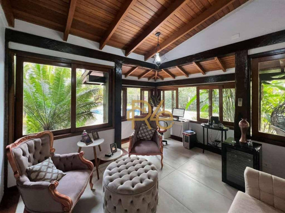 Imagem Casa com 4 Quartos à Venda, 320 m² em Chácara Dos Lagos - Carapicuíba
