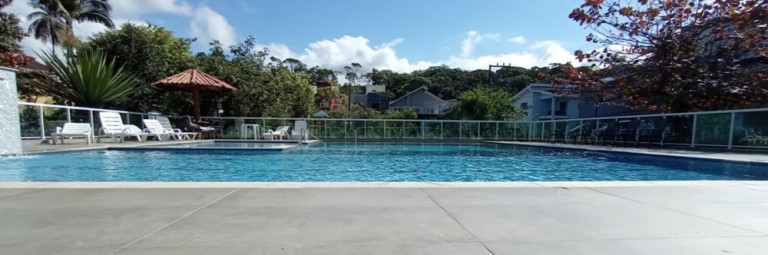 Sobrado com 2 Quartos à Venda, 118 m² em Várzea Do Ranchinho - Camboriú