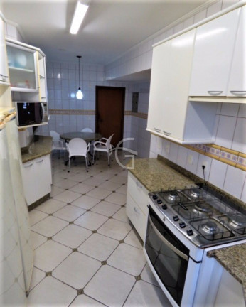 Imagem Imóvel com 4 Quartos à Venda, 390 m² em Centro - Joinville