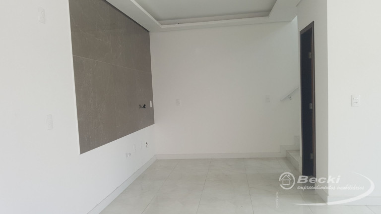 Imagem Casa com 2 Quartos para Alugar, 80 m² em Fátima - Joinville Imagem Casa com 2 Quartos para Alugar, 80 m² em Fátima - Joinville