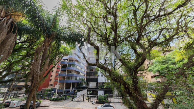Imagem Apartamento com 3 Quartos à Venda, 315 m² em Petrópolis - Porto Alegre Imagem Apartamento com 3 Quartos à Venda, 315 m² em Petrópolis - Porto Alegre
