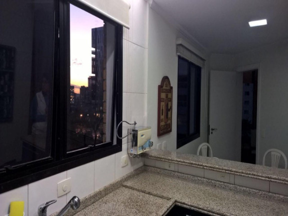 Imagem Imóvel com 4 Quartos à Venda, 205 m² em Vila Nova Conceição - São Paulo