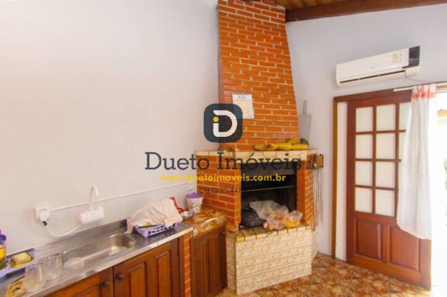 Imagem Casa com 3 Quartos à Venda, 174 m² em Renascença - Santa Maria