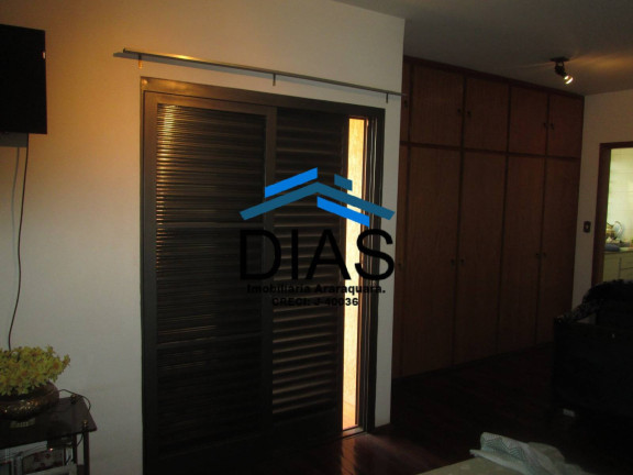 Imagem Casa com 3 Quartos à Venda, 196 m² em Vila Furlan - Araraquara Imagem Casa com 3 Quartos à Venda, 196 m² em Vila Furlan - Araraquara
