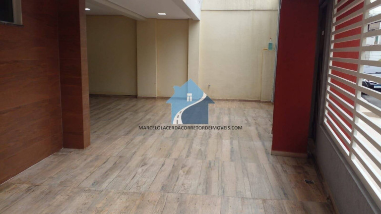 Imagem Casa com 6 Quartos à Venda, 300 m² em Adrianópolis - Manaus Imagem Casa com 6 Quartos à Venda, 300 m² em Adrianópolis - Manaus