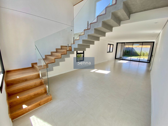 Imagem Casa com 3 Quartos à Venda, 300 m² em Jardim Novo Mundo - Jundiaí Imagem Casa com 3 Quartos à Venda, 300 m² em Jardim Novo Mundo - Jundiaí