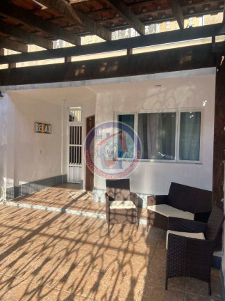 Imagem Casa com 3 Quartos à Venda, 118 m² em Canto Do Forte - Praia Grande Imagem Casa com 3 Quartos à Venda, 118 m² em Canto Do Forte - Praia Grande