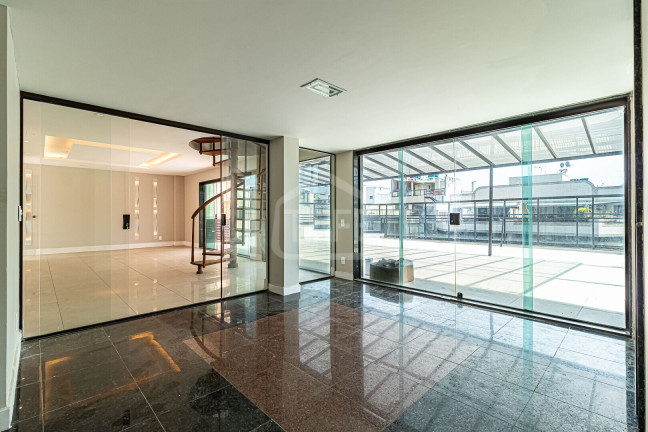 Imagem Cobertura com 5 Quartos à Venda, 394 m² em Recreio Dos Bandeirantes - Rio De Janeiro Imagem Cobertura com 5 Quartos à Venda, 394 m² em Recreio Dos Bandeirantes - Rio De Janeiro