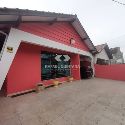 Imagem Casa com 2 Quartos à Venda, 80 m² em Balneário - Florianópolis Imagem Casa com 2 Quartos à Venda, 80 m² em Balneário - Florianópolis
