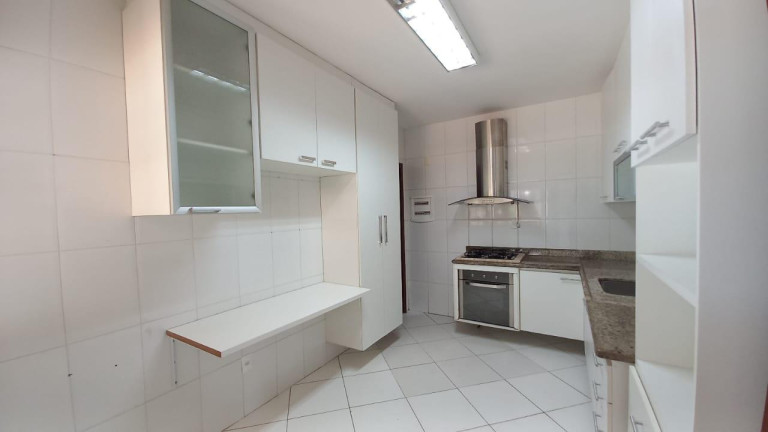 Imagem Casa de Condomínio com 4 Quartos à Venda, 346 m² em Centro - Lauro De Freitas
