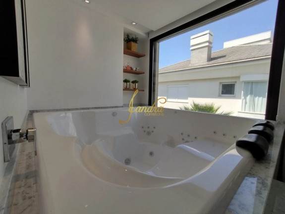 Imagem Casa de Condomínio com 5 Quartos à Venda, 397 m² em Remanso - Xangri-la