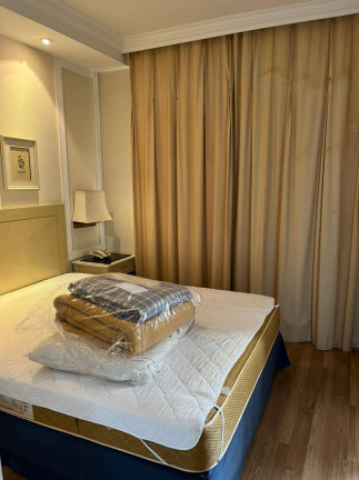 Imagem Flat com 1 Quarto à Venda ou Locação, 34 m² em Vila Olímpia - São Paulo Imagem Flat com 1 Quarto à Venda ou Locação, 34 m² em Vila Olímpia - São Paulo