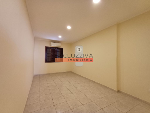 Imagem Casa com 3 Quartos à Venda, 250 m² em Jardim Independência - Taubaté Imagem Casa com 3 Quartos à Venda, 250 m² em Jardim Independência - Taubaté