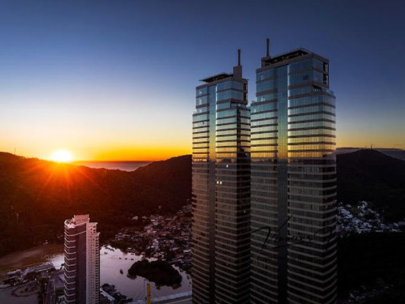 Imagem Apartamento com 4 Quartos à Venda, 265 m² em Centro - Balneário Camboriú