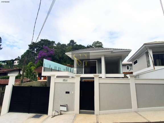 Imagem Casa com 3 Quartos à Venda, 290 m² em Carlos Guinle - Teresópolis Imagem Casa com 3 Quartos à Venda, 290 m² em Carlos Guinle - Teresópolis