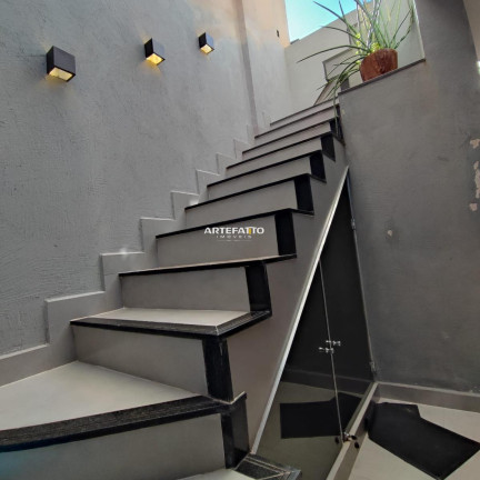 Imagem Sobrado com 2 Quartos à Venda, 130 m² Imagem Sobrado com 2 Quartos à Venda, 130 m²