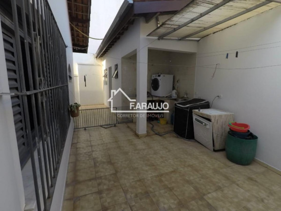 Imagem Casa com 3 Quartos à Venda, 212 m² em Vila Barão - Sorocaba Imagem Casa com 3 Quartos à Venda, 212 m² em Vila Barão - Sorocaba