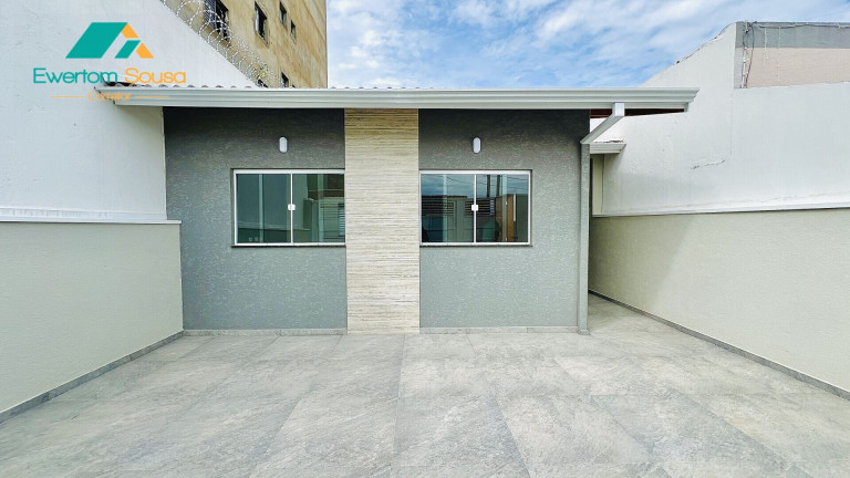 Imagem Casa com 3 Quartos à Venda, 88 m² em Nova Cerejeira - Atibaia Imagem Casa com 3 Quartos à Venda, 88 m² em Nova Cerejeira - Atibaia