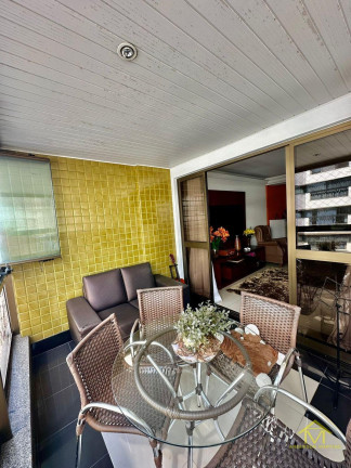Imagem Apartamento com 4 Quartos à Venda, 140 m² em Itapuã - Vila Velha Imagem Apartamento com 4 Quartos à Venda, 140 m² em Itapuã - Vila Velha