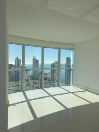 Imagem Apartamento com 3 Quartos à Venda, 170 m² em Centro - Balneário Camboriú