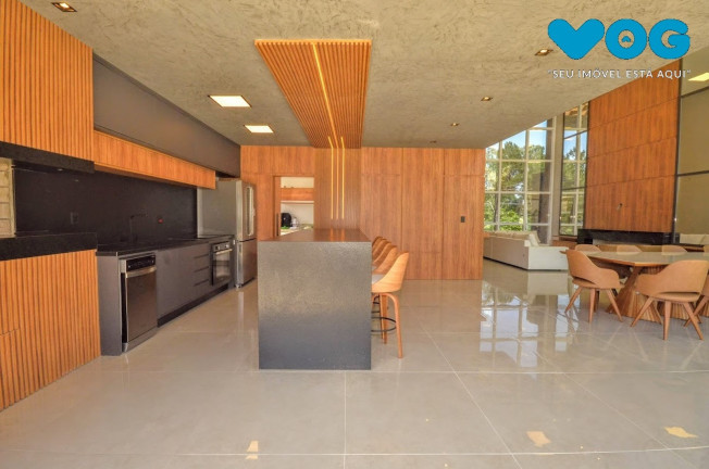 Imagem Casa com 4 Quartos à Venda, 290 m² em Vila Nova - Porto Alegre Imagem Casa com 4 Quartos à Venda, 290 m² em Vila Nova - Porto Alegre