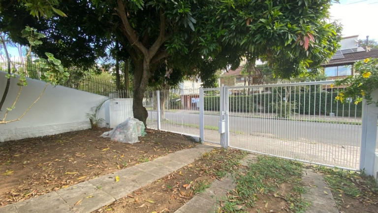 Imagem Casa com 2 Quartos à Venda, 189 m² em Tristeza - Porto Alegre Imagem Casa com 2 Quartos à Venda, 189 m² em Tristeza - Porto Alegre