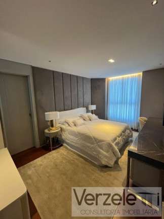 Imagem Apartamento com 4 Quartos à Venda, 230 m² em Centro - Balneário Camboriú
