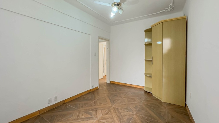Imagem Apartamento com 3 Quartos à Venda, 101 m² em Cidade Baixa - Porto Alegre Imagem Apartamento com 3 Quartos à Venda, 101 m² em Cidade Baixa - Porto Alegre